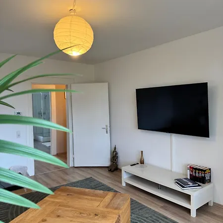 Schoene 3-zimmer Im Herzen Von *