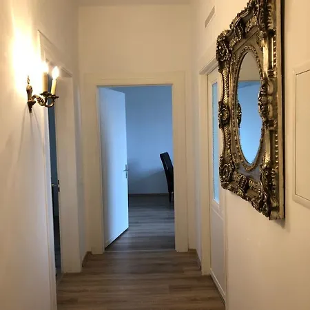 Schoene 3-zimmer Im Herzen Von Lägenhet Wuppertal