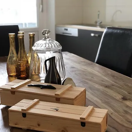 Apartment Schoene 3-zimmer Im Herzen Von